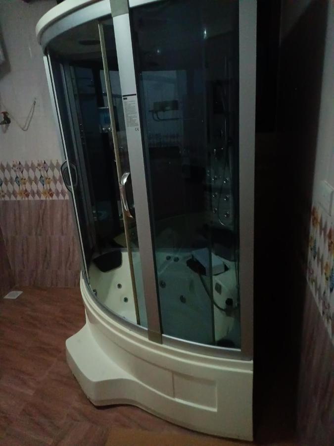 Jacuzzi City Home كامبالا المظهر الخارجي الصورة