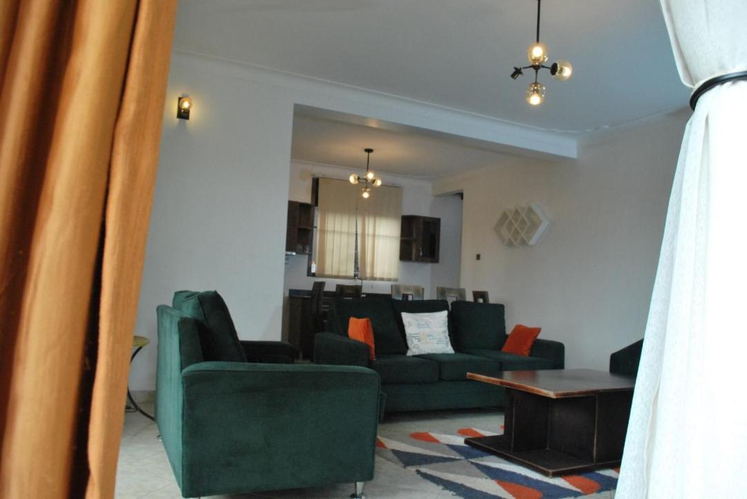 Jacuzzi City Home كامبالا المظهر الخارجي الصورة