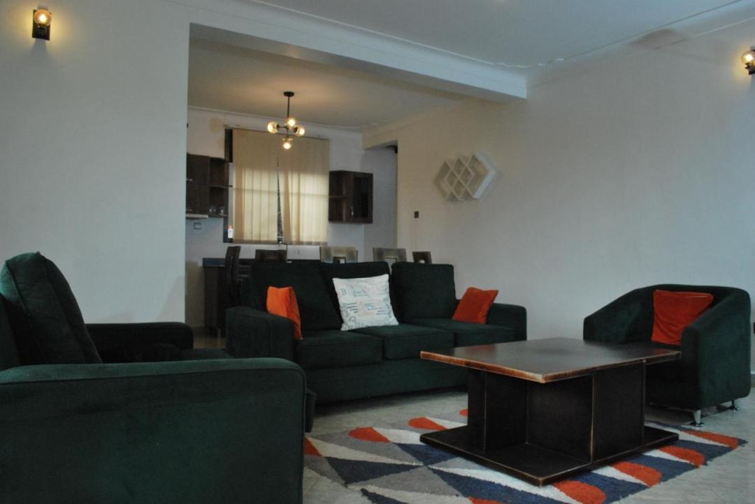 Jacuzzi City Home كامبالا المظهر الخارجي الصورة