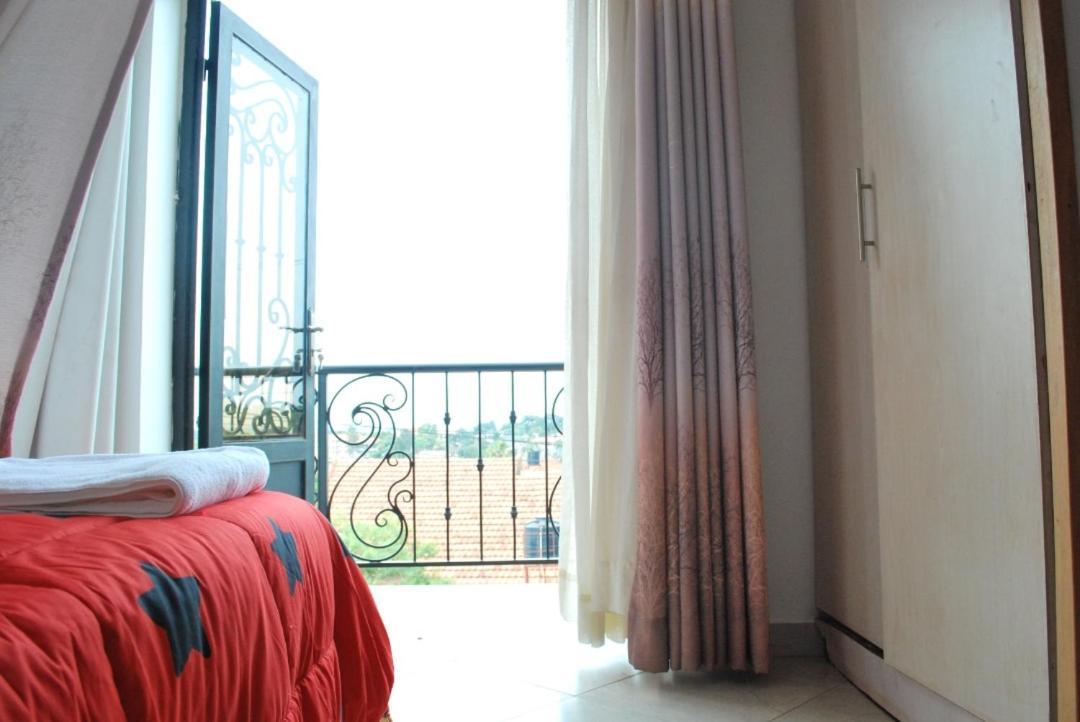 Jacuzzi City Home كامبالا المظهر الخارجي الصورة