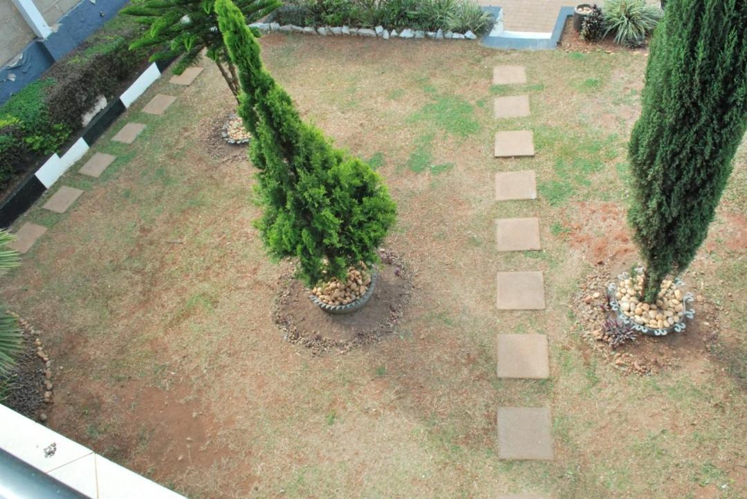 Jacuzzi City Home كامبالا المظهر الخارجي الصورة