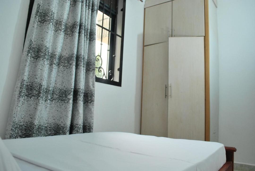 Jacuzzi City Home كامبالا المظهر الخارجي الصورة