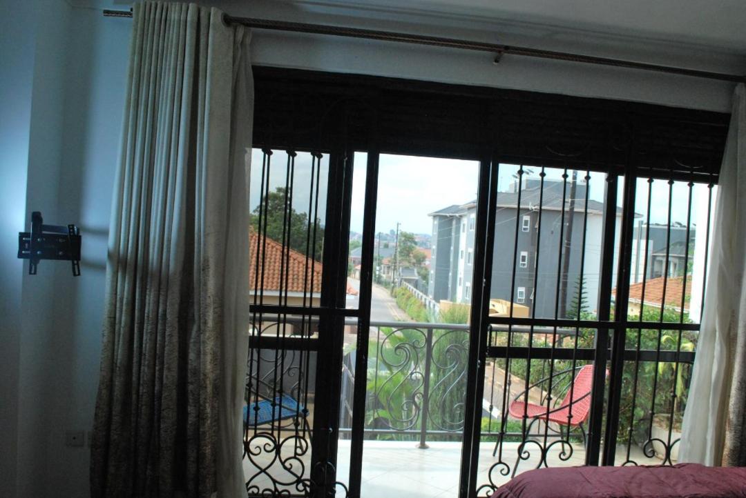 Jacuzzi City Home كامبالا المظهر الخارجي الصورة